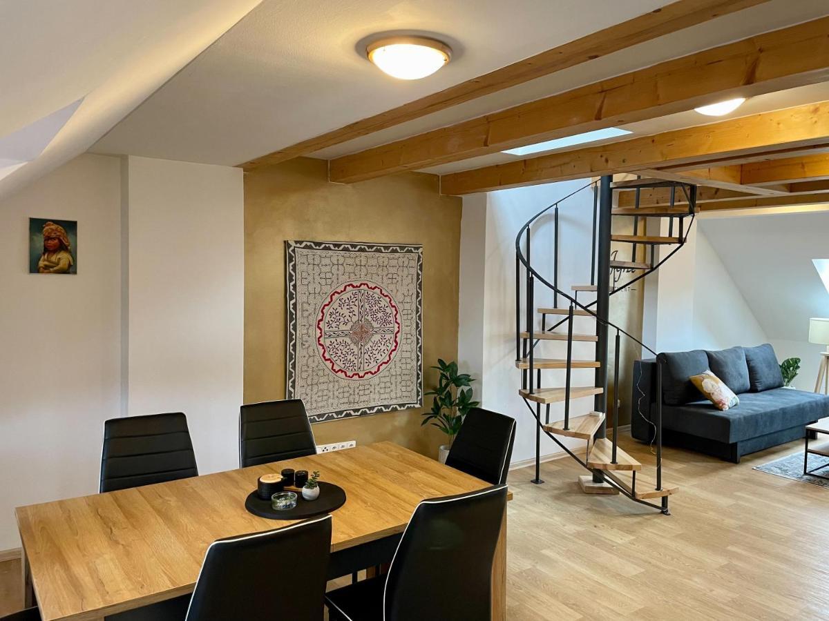 Ayni Apartman Semily Luaran gambar